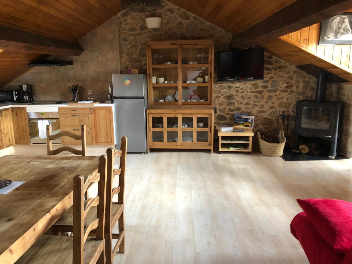 Charmant appartement dans le village/Coqueto apartamento en el pueblecito La Cabanasse Exterior foto
